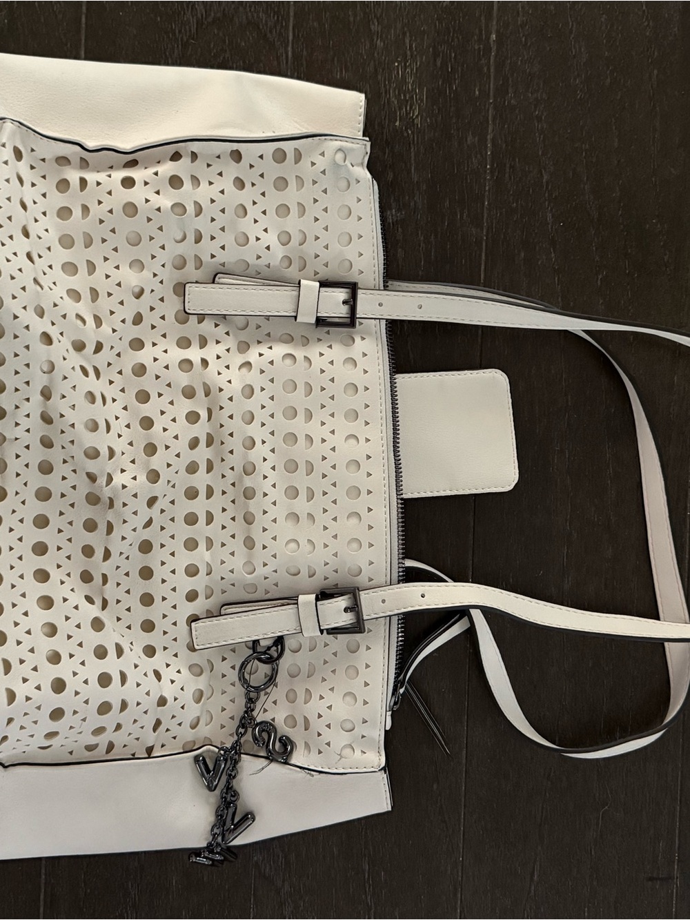 White Perforated Tote Bag with Charm Vera wang